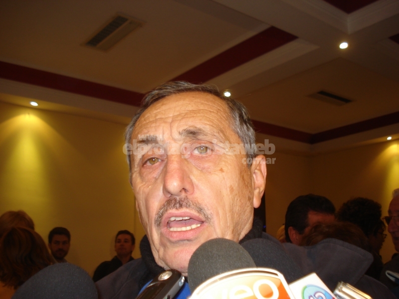 Obeid, en el Día de la Lealtad, recibió el respaldo de Scioli, Urribarri y Urtubey