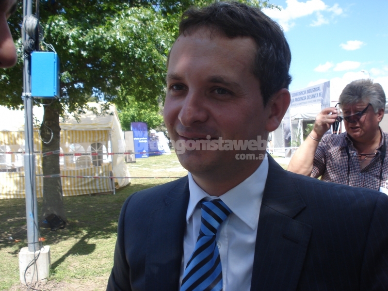 Mansilla inauguró la 10ª Edición de la PYME Agroindustrial Las Parejas 2013